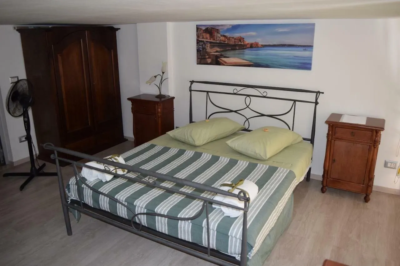 Casa Due Frati Hotel Syracuse Italy